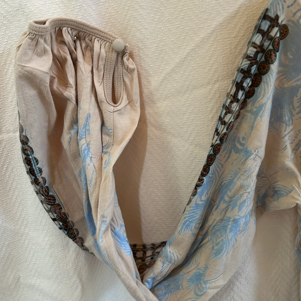 Butterfly dropout🦋Vintage tan/blue peacock feather print with fall floral top. - Picture 5 of 12
